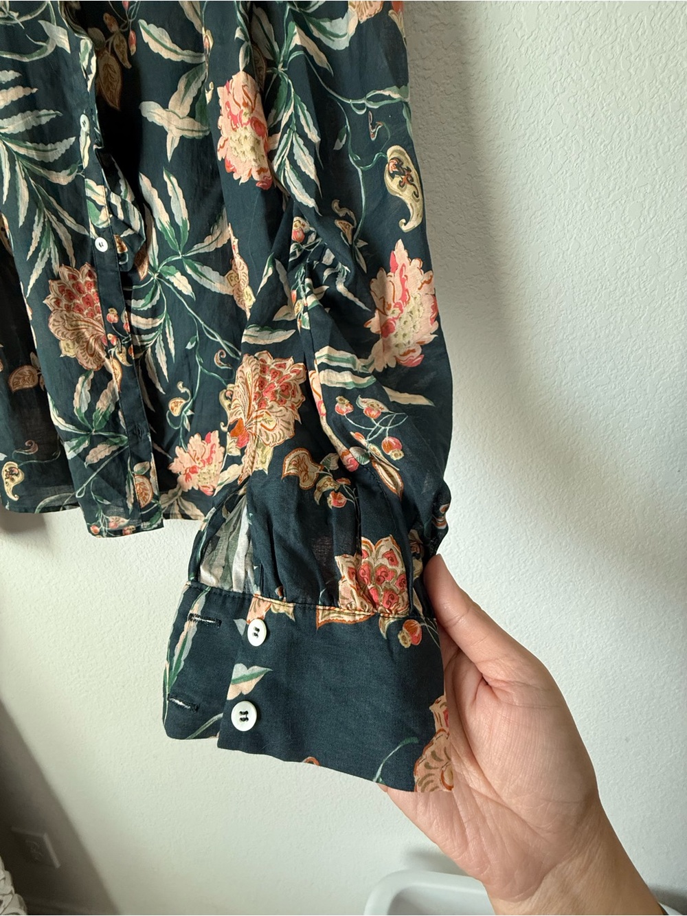 Sezane Chlo Shirt (size 42) - Picture 9 of 9